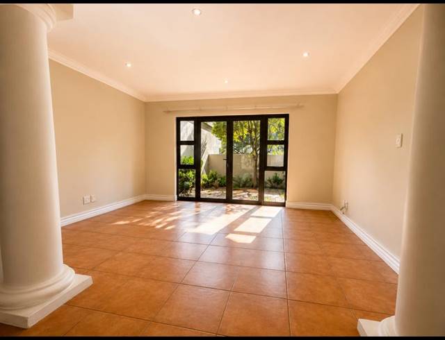 4 BEDROOM PROPERTY TO RENT IN SILVER LAKES